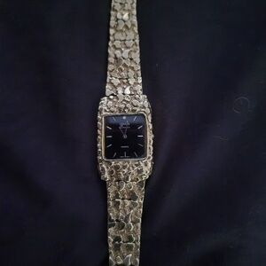 Luxurious Gold Smartwatch with Black Dial